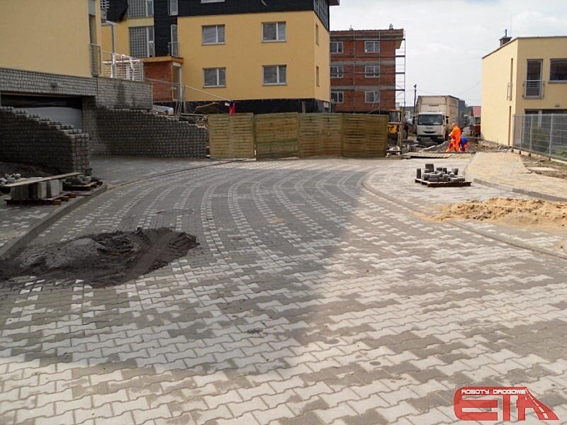 budowa_osiedla_mieszkaniowego_-_katowice_mie_zacisze_20100418_1955081852